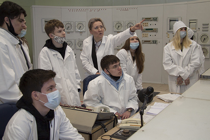 Школьники Калужской области посетили Первую в мире АЭС