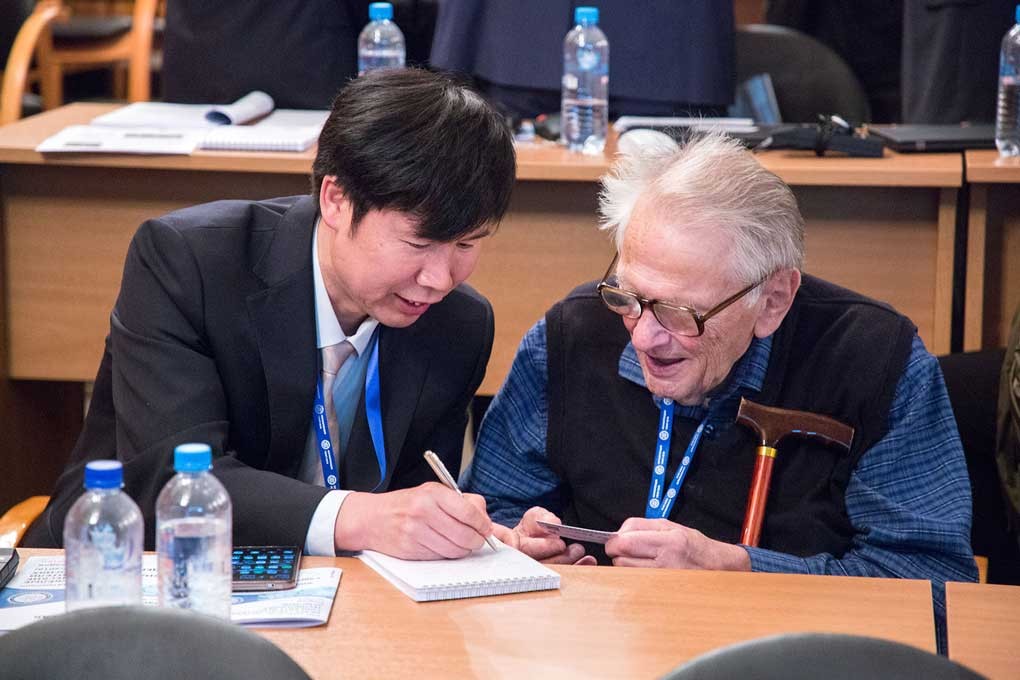 Ведущие мировые специалисты по ядерной энергетике собрались на конференции в Обнинске.